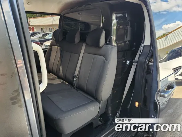 Hyundai Staria 2022 thumb 8
