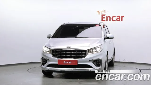 Kia Carnival 2018 thumb 3