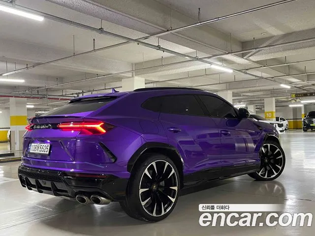 Lamborghini Urus 2022 thumb 4