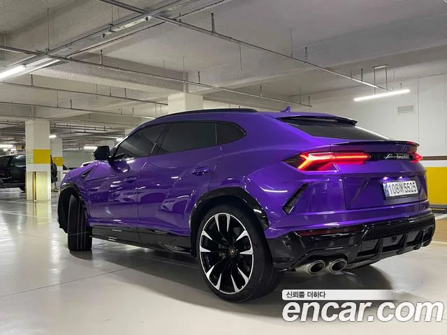 Lamborghini Urus 2022 thumb 6