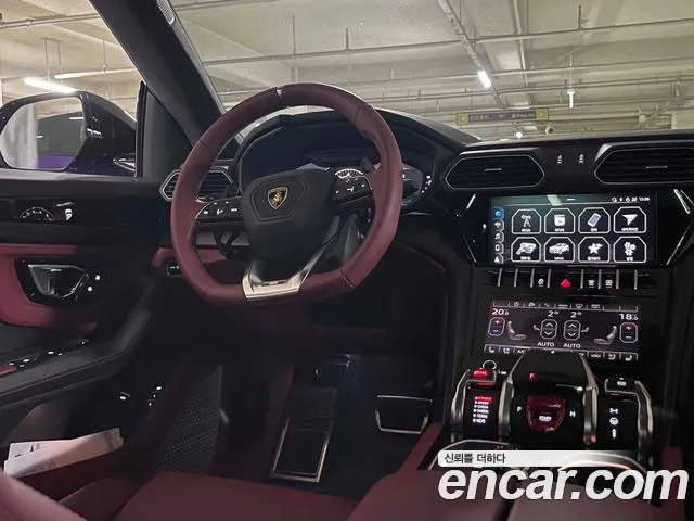 Lamborghini Urus 2022 thumb 8