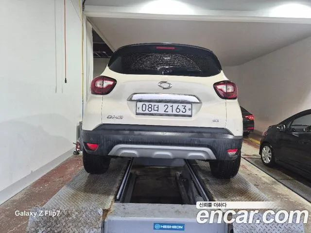 Renault-KoreaSamsung Captur 2017 thumb 2