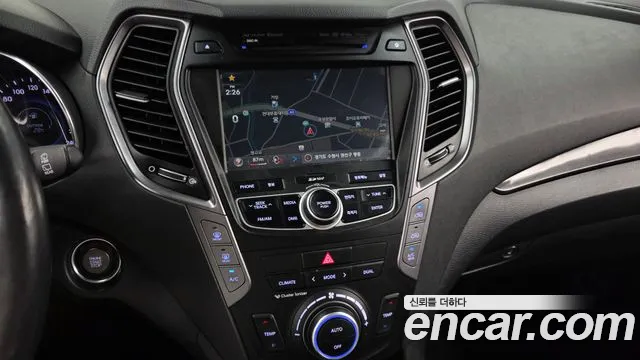 Hyundai Santa Fe 2013 thumb 12