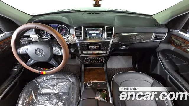 Mercedes-Benz GL-Class 2014 thumb 7