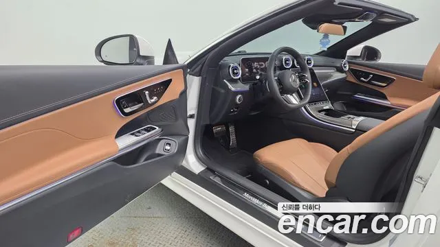 Mercedes-Benz CLE-Class 2024 thumb 10