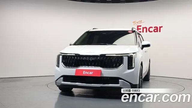 Kia Carnival 2024 thumb 3