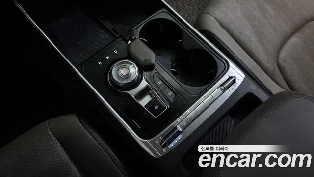 Kia Carnival 2024 thumb 9
