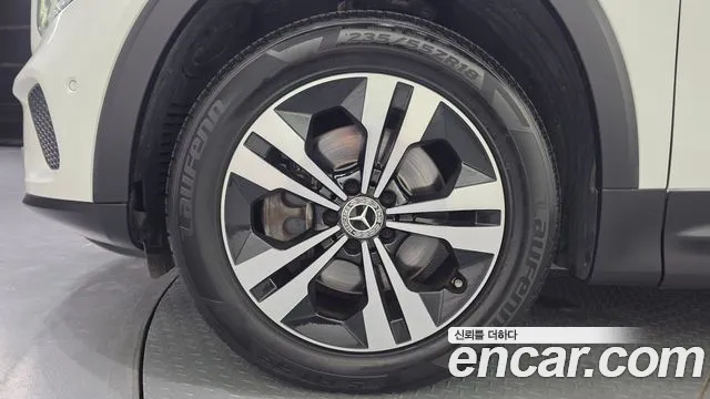 Mercedes-Benz GLB 2021 thumb 5
