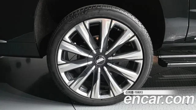 Cadillac Escalade 2025 thumb 5