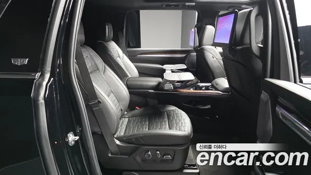 Cadillac Escalade 2025 thumb 12