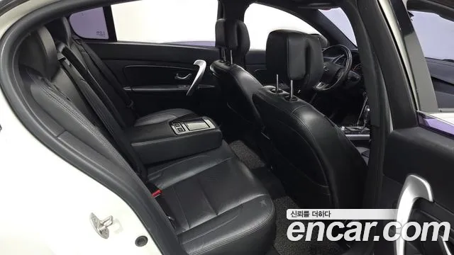 Renault-KoreaSamsung SM5 2015 thumb 11