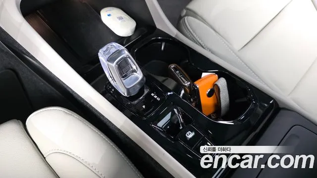 Volvo XC40 2025 thumb 8