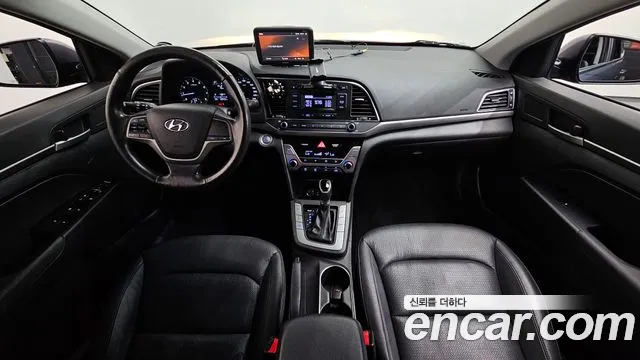 Hyundai Avante 2015 thumb 7