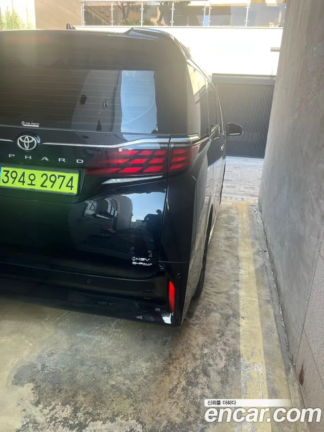 Toyota Alphard 2025 thumb 4
