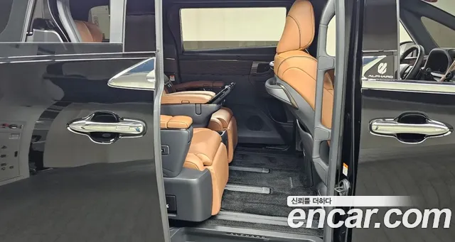Toyota Alphard 2025 thumb 9