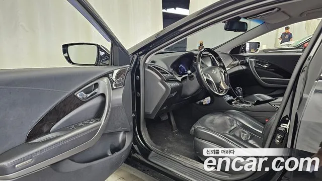 Hyundai Grandeur 2011 thumb 10