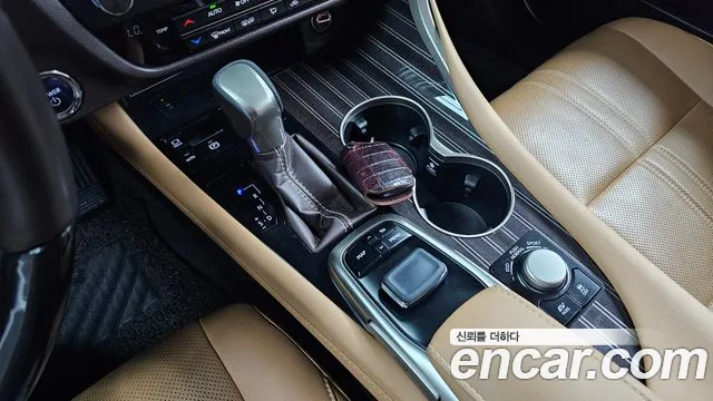 Lexus RX 2019 thumb 9