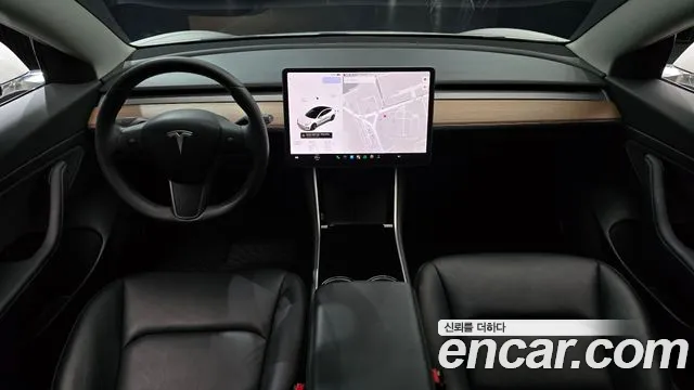 Tesla Model 3 2020 thumb 7