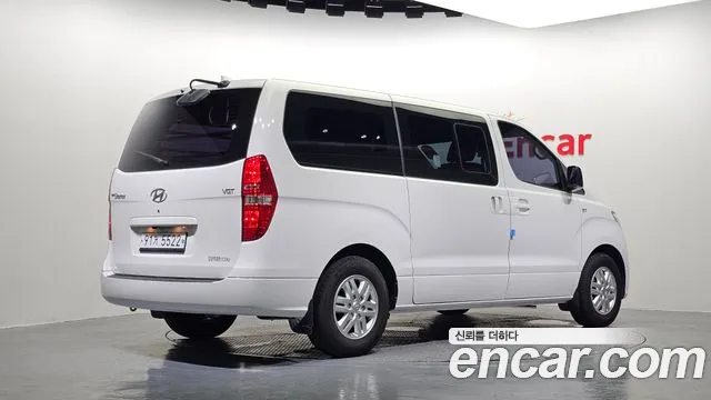 Hyundai Starex 2019 thumb 2