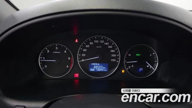 Hyundai Starex 2019 thumb 8