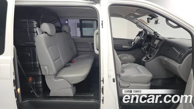 Hyundai Starex 2019 thumb 12