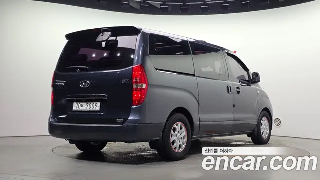 Hyundai Starex 2013 thumb 2