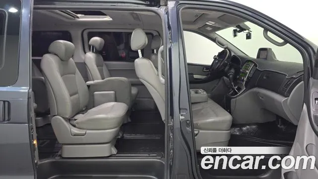 Hyundai Starex 2013 thumb 11