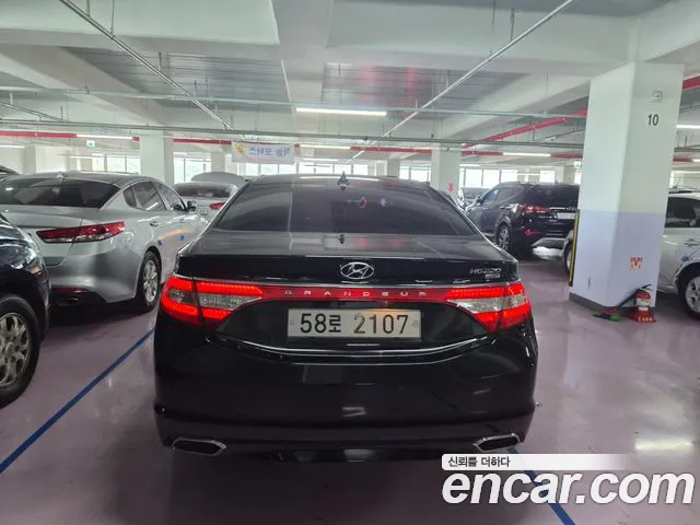 Hyundai Grandeur 2015 thumb 4