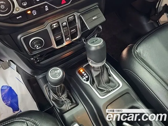 Jeep Wrangler 2019 thumb 8