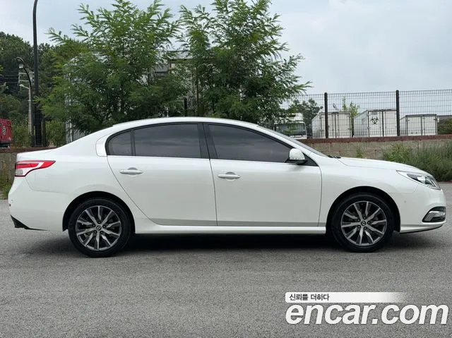 Renault-KoreaSamsung SM5 2015 thumb 3