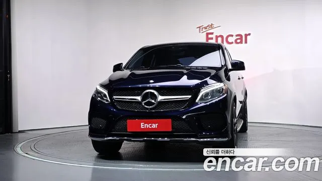 Mercedes-Benz GLE 2017 thumb 3