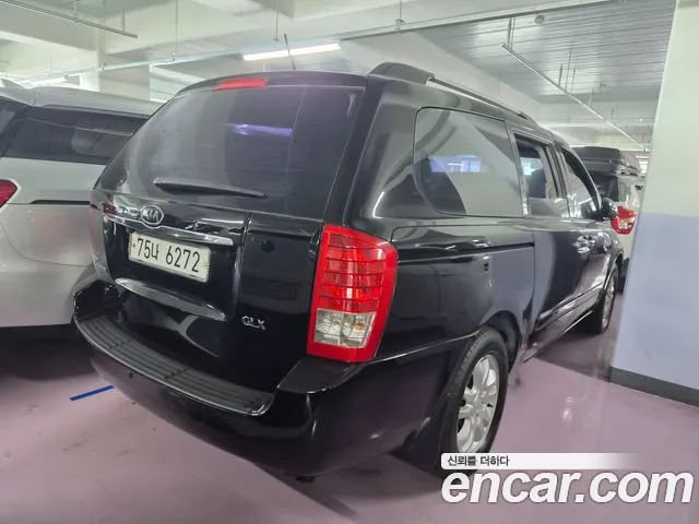 Kia Carnival 2008 thumb 2
