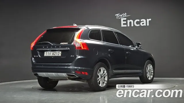 Volvo XC60 2015 thumb 2
