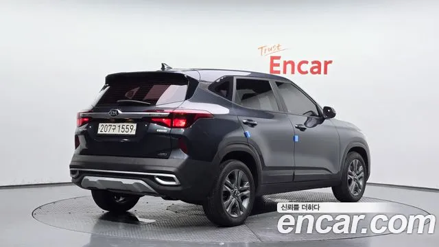 Kia Seltos 2021 thumb 2