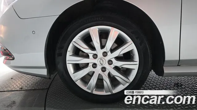 Renault-KoreaSamsung SM5 2014 thumb 5