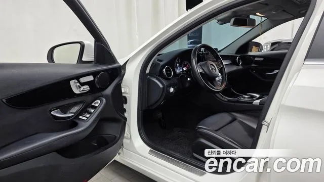 Mercedes-Benz C-Класс 2018 thumb 10