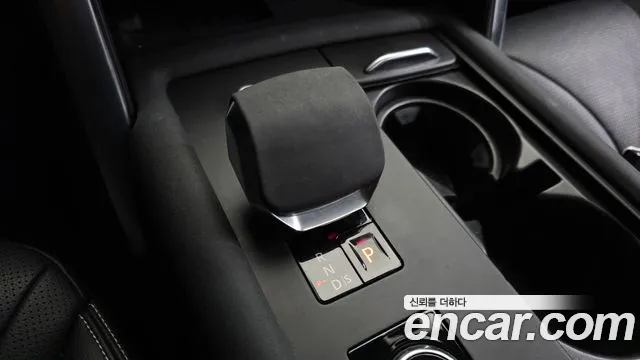 Land Rover Discovery 2021 thumb 9