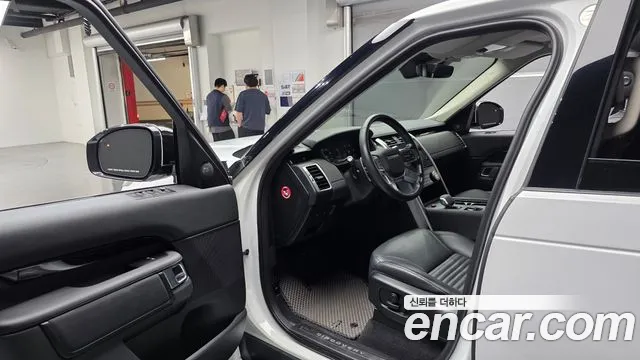 Land Rover Discovery 2021 thumb 10