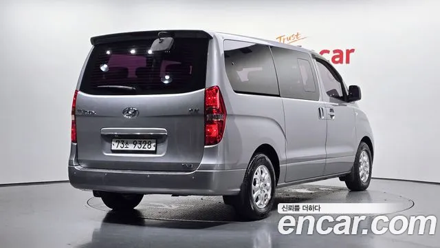 Hyundai Starex 2011 thumb 2