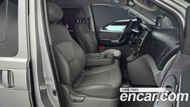 Hyundai Starex 2011 thumb 10