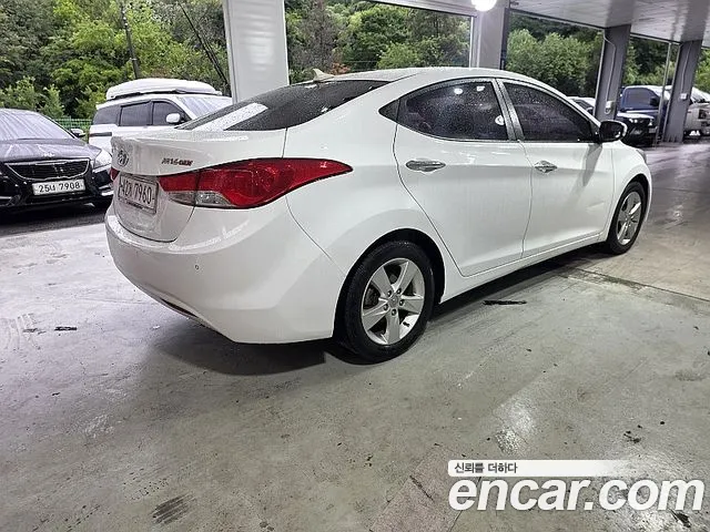 Hyundai Avante 2012 thumb 4