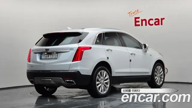 Cadillac XT5 2018 thumb 2