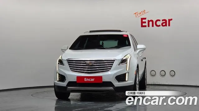 Cadillac XT5 2018 thumb 3