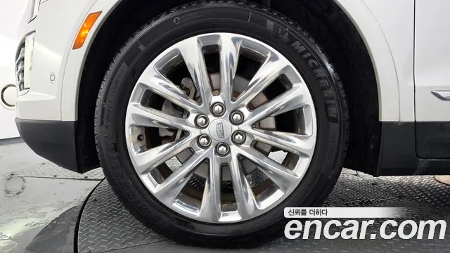 Cadillac XT5 2018 thumb 5