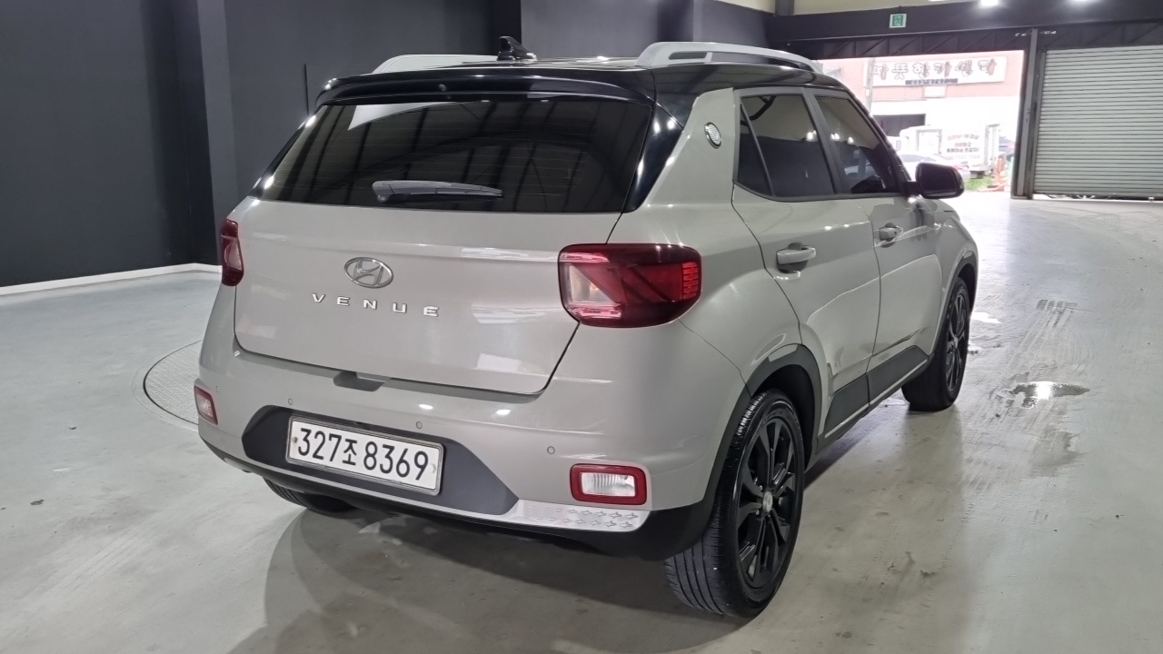 Hyundai Venue 2019 thumb 2