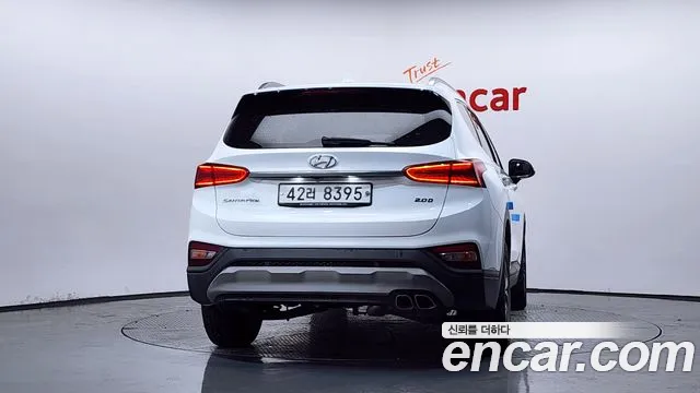 Hyundai Santa Fe 2018 thumb 4