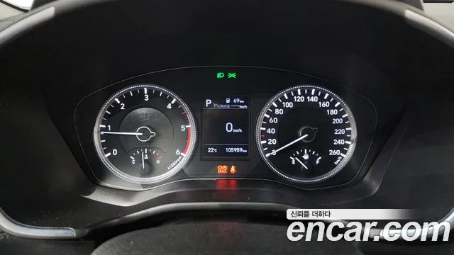 Hyundai Santa Fe 2018 thumb 8