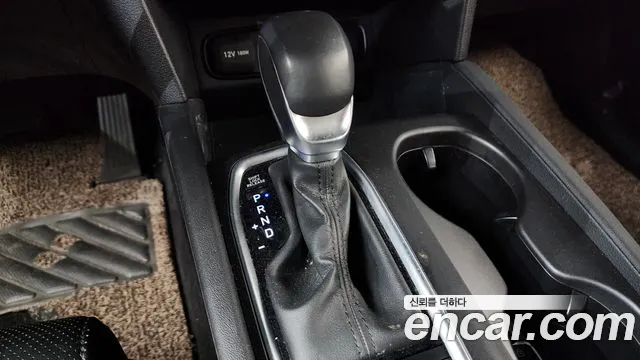 Hyundai Santa Fe 2018 thumb 9