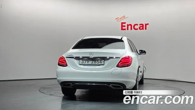 Mercedes-Benz C-Класс 2018 thumb 4