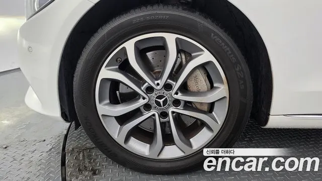 Mercedes-Benz C-Класс 2018 thumb 5